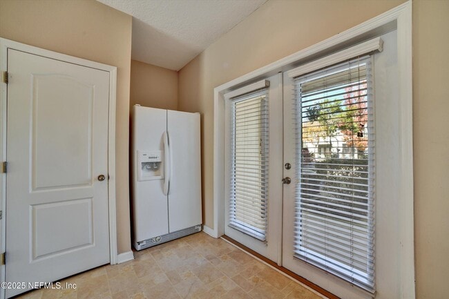 Building Photo - 480 Cabernet Pl