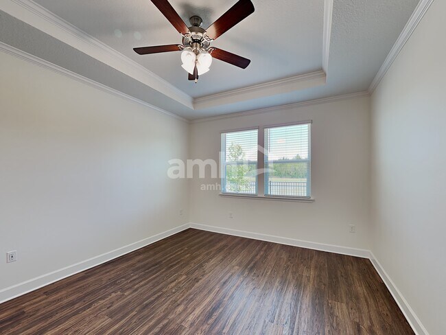 Building Photo - 5915 Hampton Creek Rd