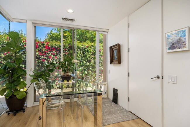 Building Photo - 79120 Fox