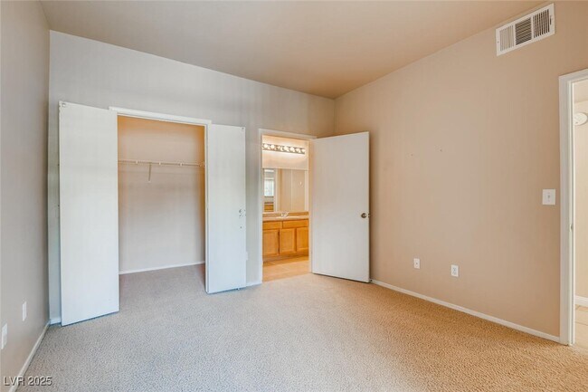 Building Photo - 7255 W Sunset Rd