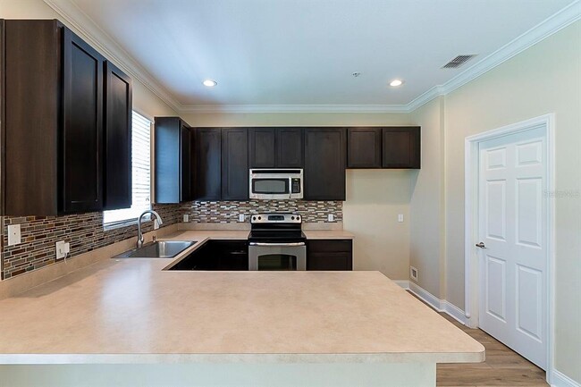 Building Photo - 718 Terrace Spring Dr
