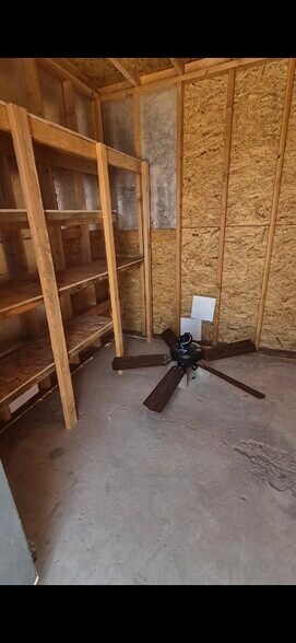 Building Photo - 451 S Jones