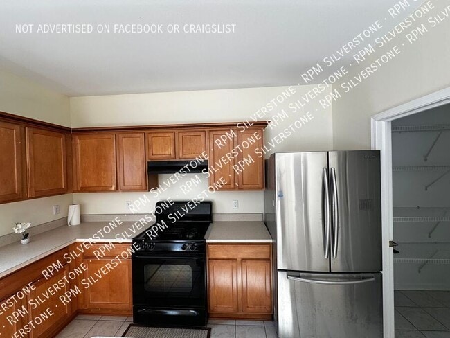 Building Photo - 2119 Cattail Cir