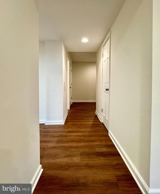 Building Photo - 6291 Kerrydale Dr