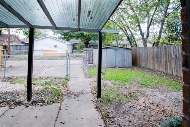 Building Photo - 705 Denmark Dr