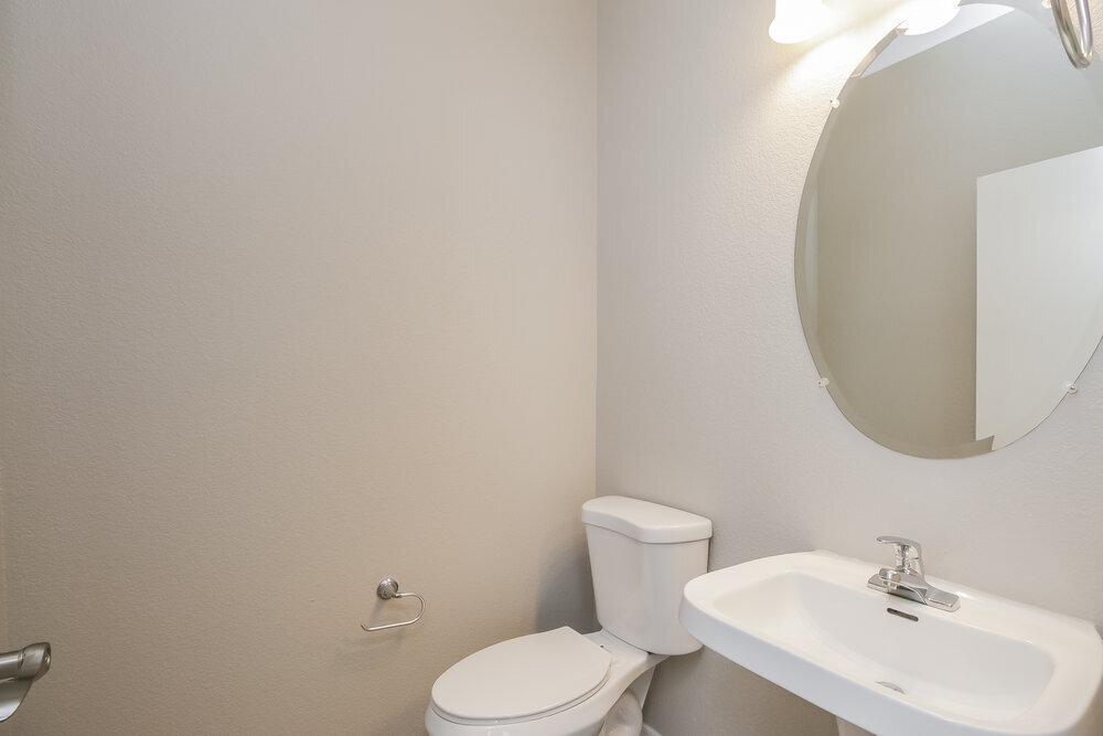 Building Photo - 1303 S Mansard