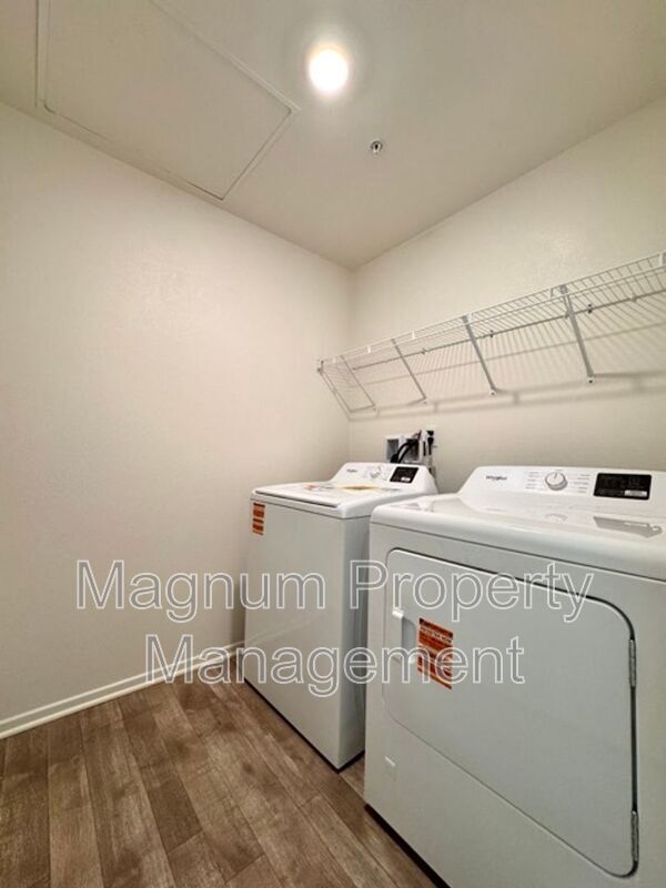 Building Photo - 31050 Rosebud Dr