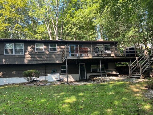 Building Photo - 151 Fans Rock Rd