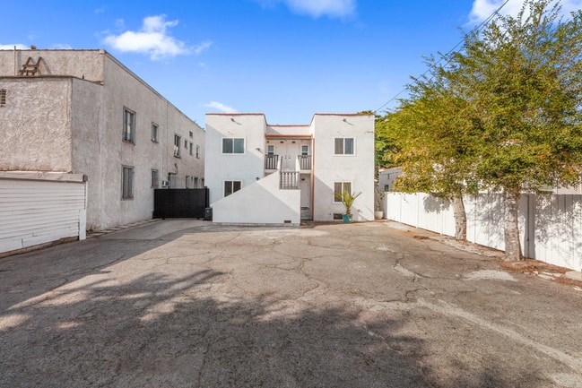 Rear of Building and Parking - 1120 Poinsettia Dr