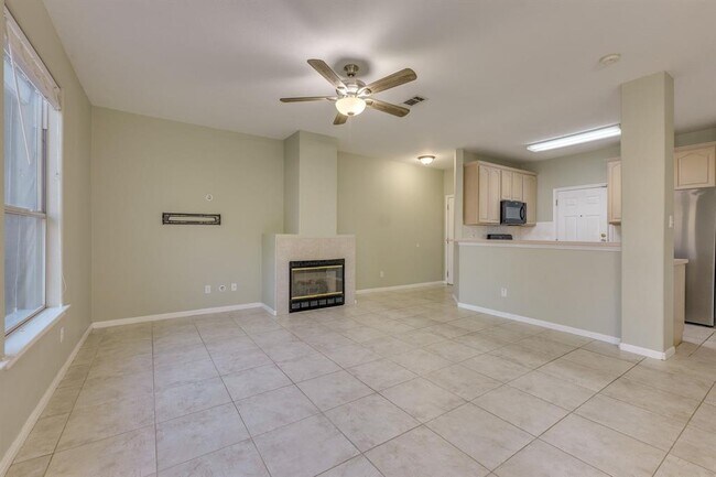 Building Photo - 2100 Pipers Field Dr