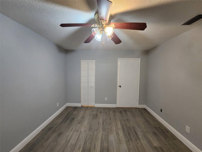 Building Photo - 1156 NW 106th Terrace