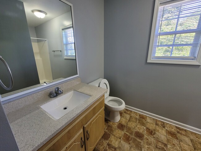 Building Photo - 2909 Granny Ct