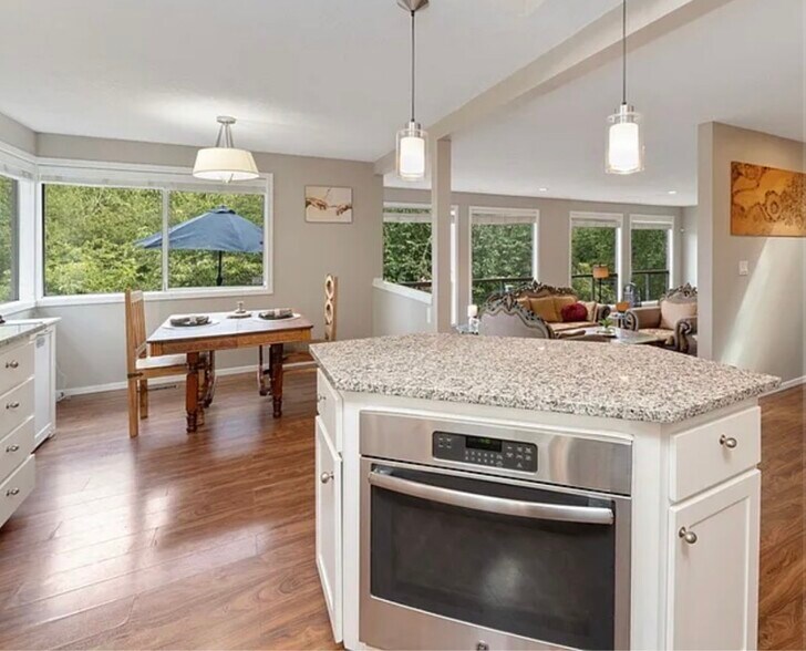 Building Photo - 7766 SW Bayberry Dr