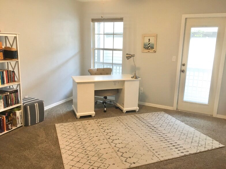 Building Photo - 11647 NW 18th Pl