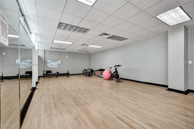 Building Photo - 7928 East Dr