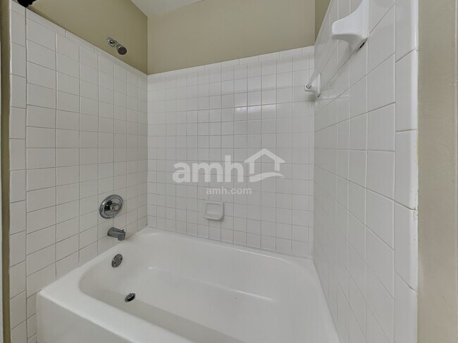 Building Photo - 13401 Sunvale Place