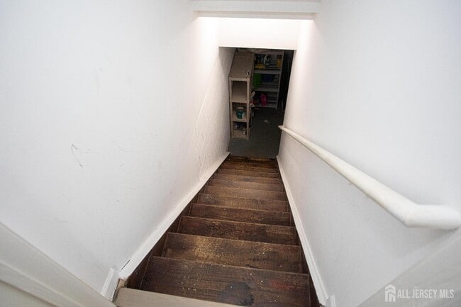 Building Photo - 124 Adamecs Way