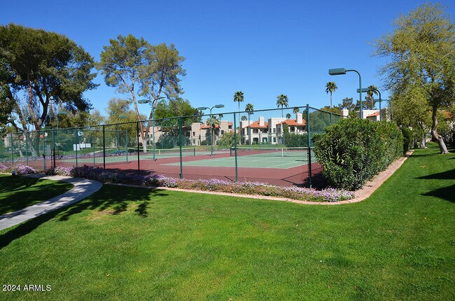 Building Photo - 9550 N 94th Pl