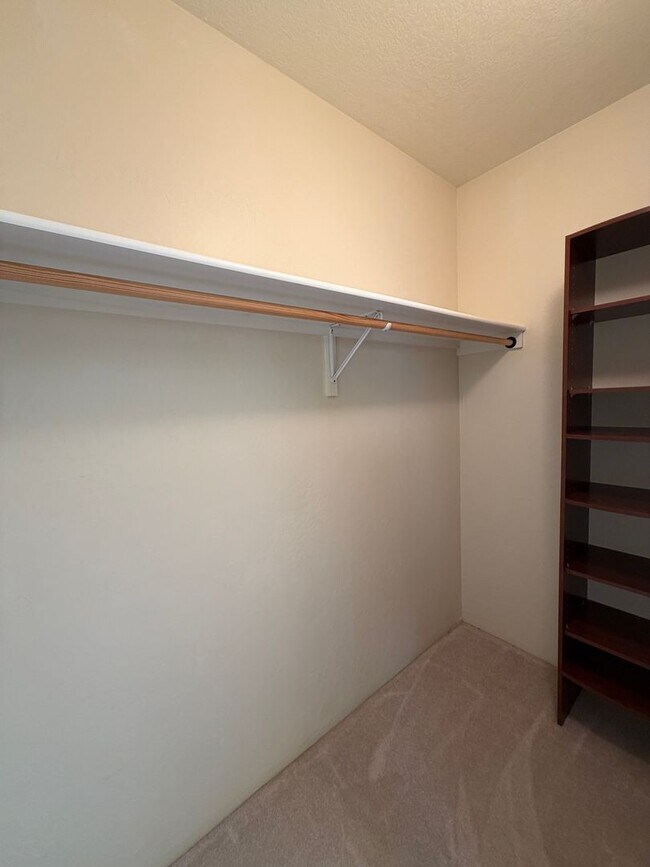 Building Photo - 4 Bedroom Single Story Custom Home Available In Rio Rancho Near Unser Blvd SE & Westside Blvd SE!