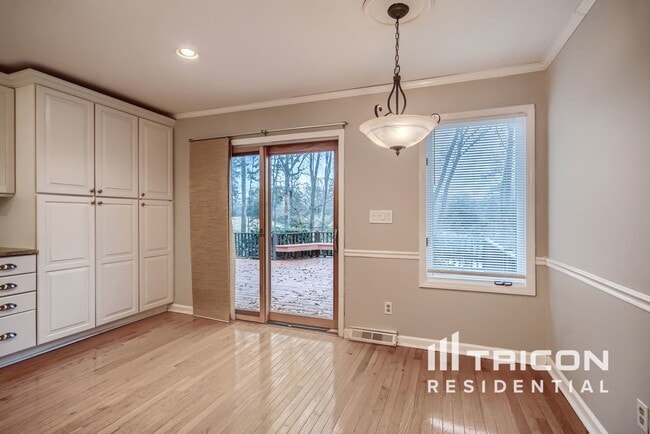 Building Photo - 3717 Smokerise Hill Dr