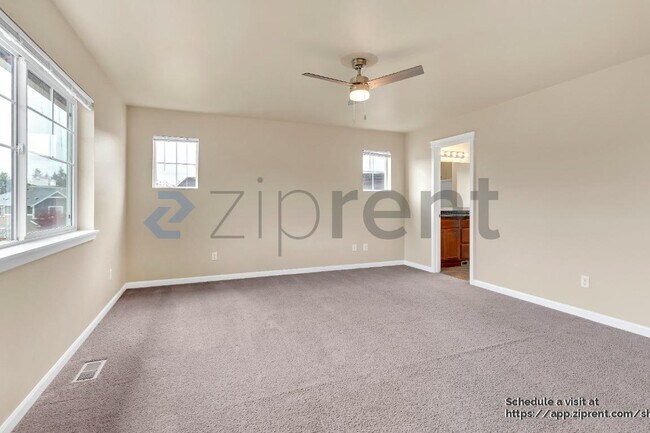 Building Photo - 1433 Bedstone Dr SE