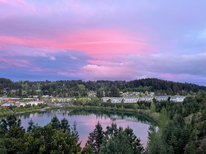 View of Progress Ridge shopping and entertainment - 15458 SW Mallard Dr