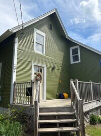 Building Photo - 424 VT-15