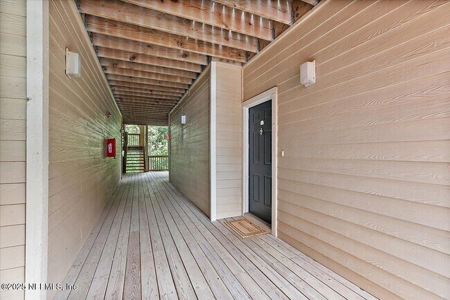 Building Photo - 160 Veracruz Dr