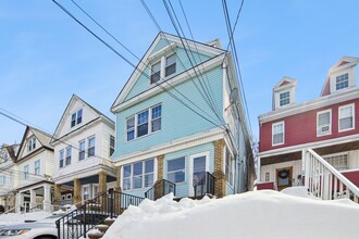 Building Photo - 78 W 6th St