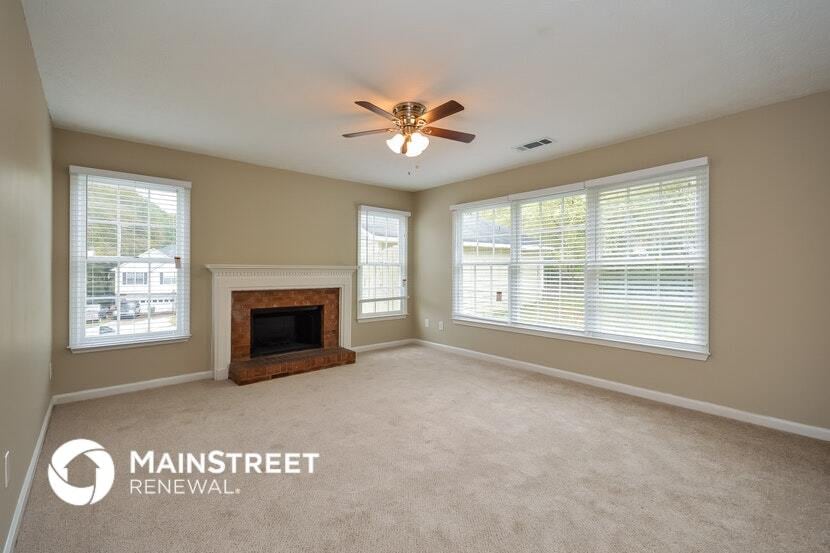Building Photo - 145 Cinnamon Fern Cir