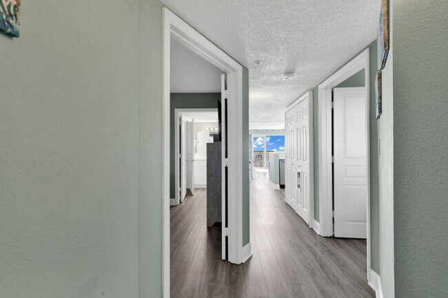 Building Photo - 2701 S Ocean Blvd