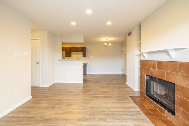 Building Photo - 2750 Holly Hall St