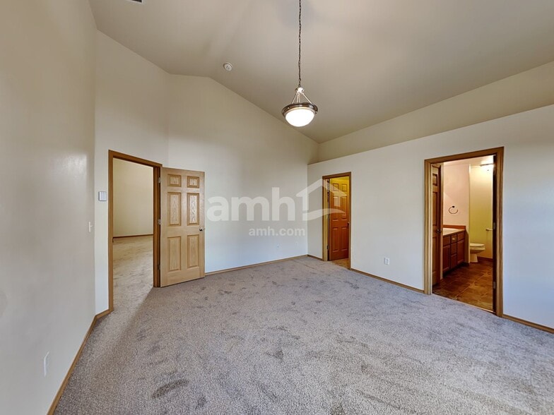 Building Photo - 4911 204th St E