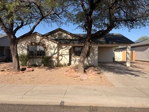 Building Photo - 3 Bed 2 Bath Home in the Heart of Downtown Florence!