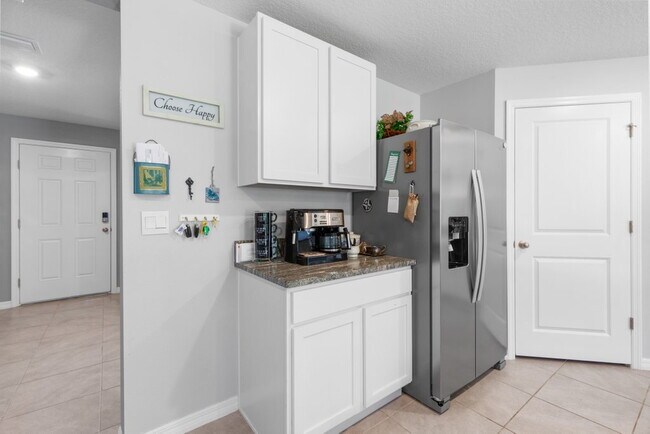 Building Photo - Like New Home For Rent in Creek Preserve