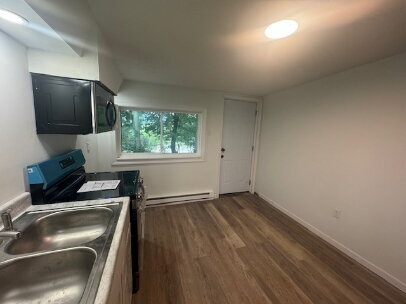 Building Photo - 2-Bed 1 Bathroom in Shenandoah, VA.