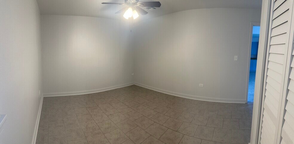 Building Photo - 729 Kenney St