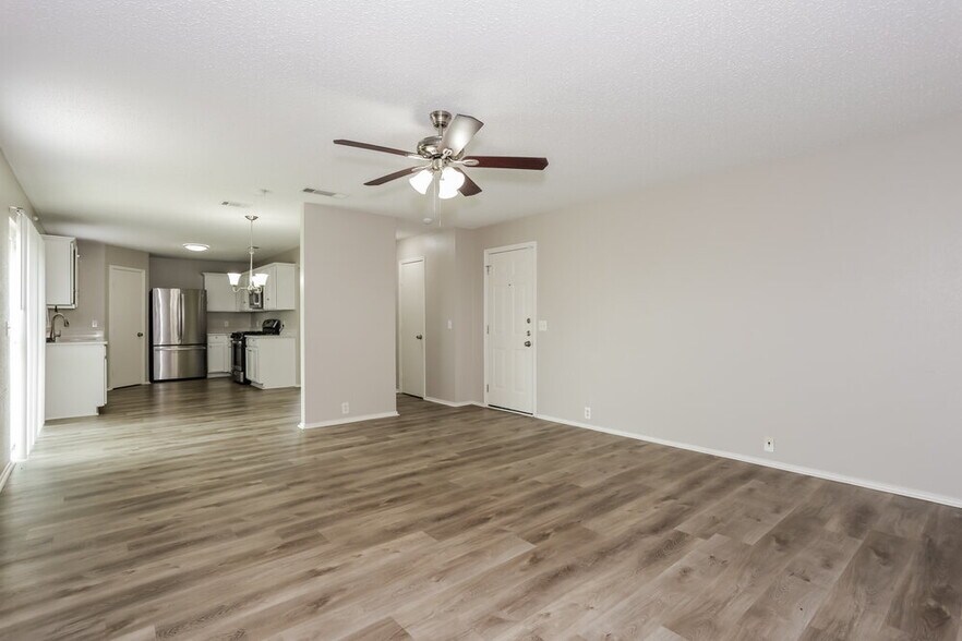 Building Photo - 1711 Berkley Dr