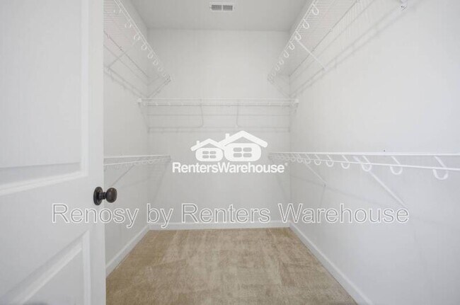 Building Photo - 1005 Opal St
