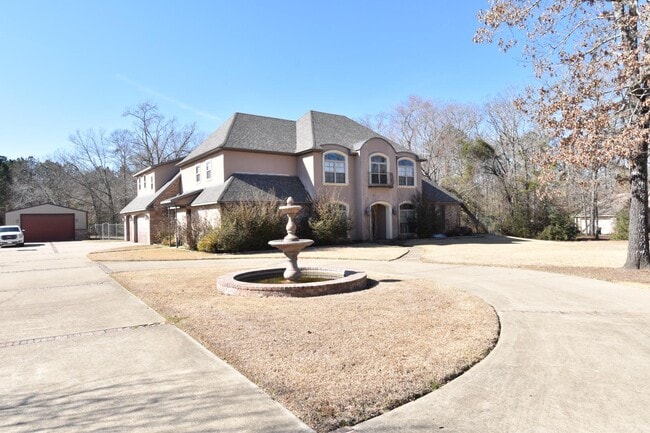 Building Photo - 7871 Oak Creek Trl