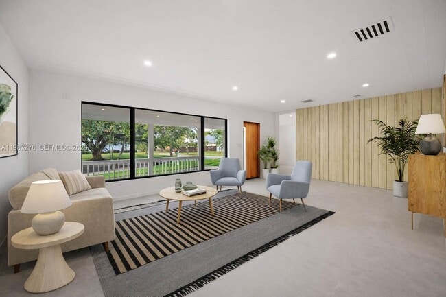 Building Photo - 235 NE 91st St