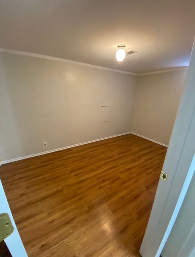 Building Photo - Spacious 4 Bed 2 Bath Home in Roy, UT with Fully Fenced Yard