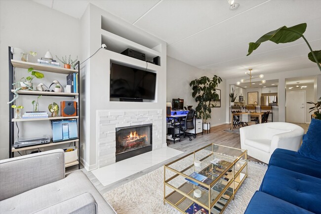 Building Photo - 1515 N Wells St