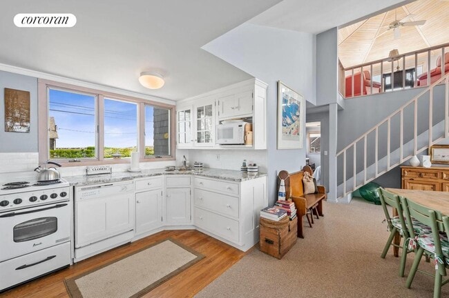 Building Photo - 248 Towd Point Rd