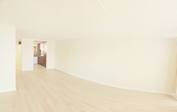Building Photo - 1717 Ala Wai Blvd