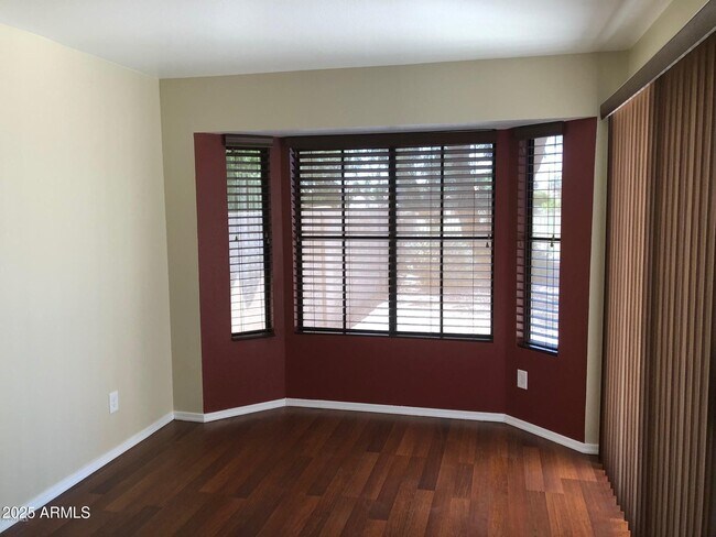 Building Photo - 7539 W Sequoia Dr