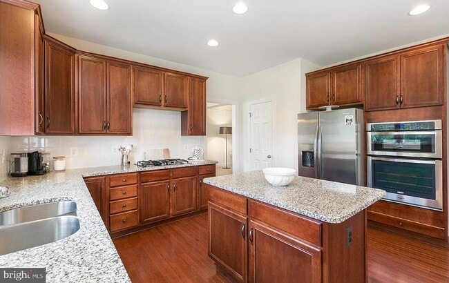 Building Photo - 41485 Deer Point Ct