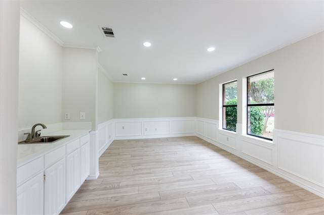 Building Photo - 1105 Bayshore Dr