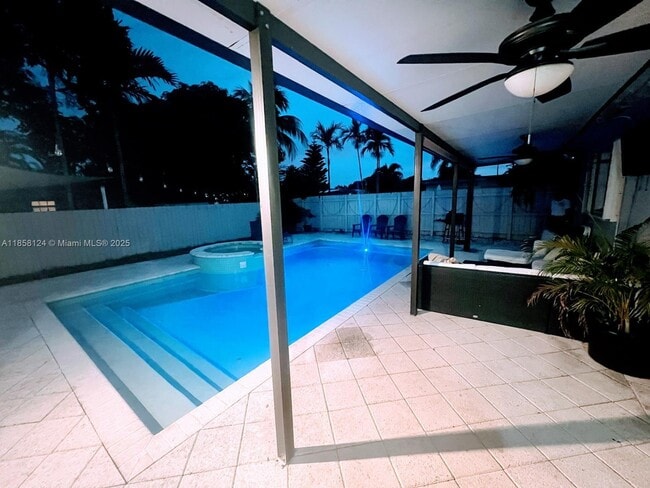 Primary Photo - 7750 NW 42nd St