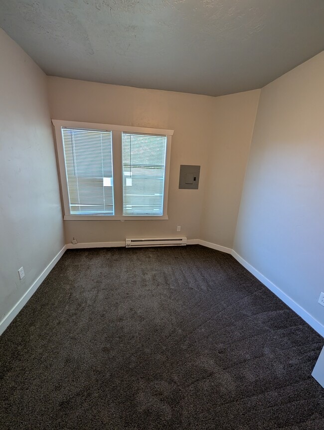 Building Photo - 228 W 100 N